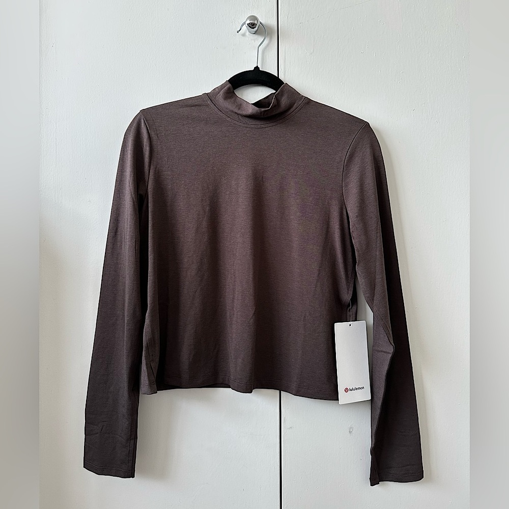 lululemon athletica women’s classic-fit cotton-blend mock neck long sleeve shirt
